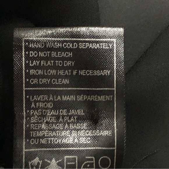 Cupcakes & Cashmere Blouse Black Floral choker collar / cold shoulder size M - Picture 12 of 14